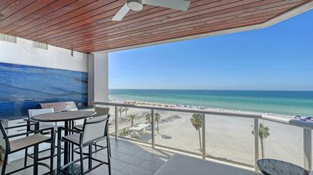 1035 SEASIDE DRIVE