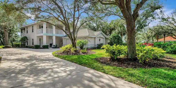 14049 WILLOW GLEN COURT