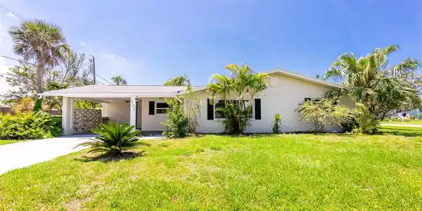 1725 BLUE BIRD LANE