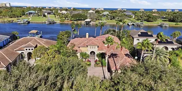 52 N WATERVIEW DRIVE