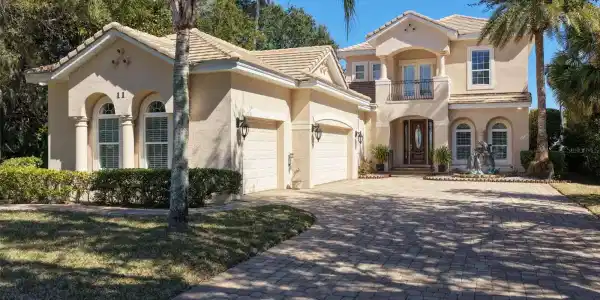 11 S RIVERWALK DRIVE