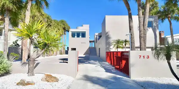 713 EL DORADO DRIVE