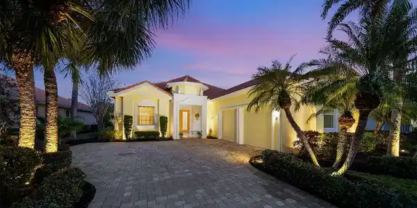 1752 GRANDE PARK DRIVE