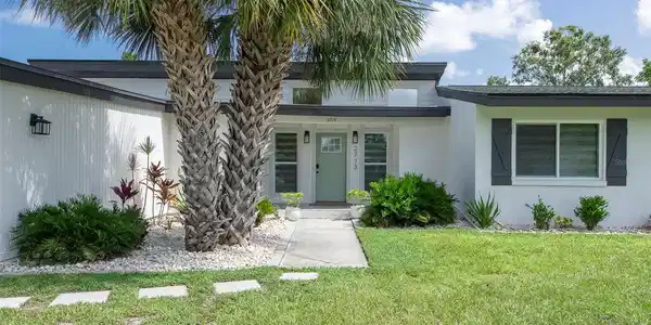 2713 RENATTA DRIVE