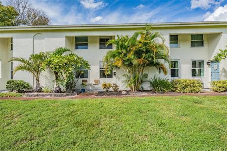 4215 LA SORRENTO COURT