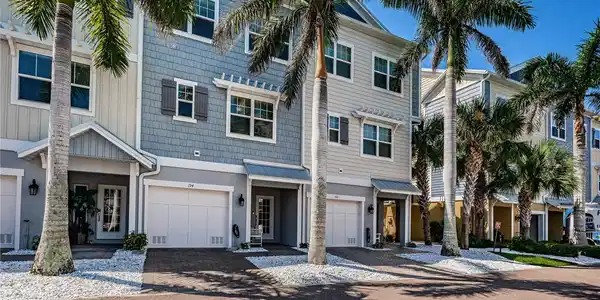 194 HAVEN BEACH DRIVE S