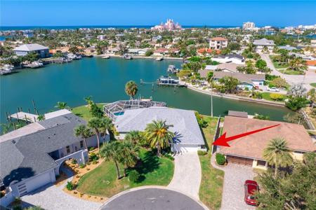 251 S ISLE DRIVE