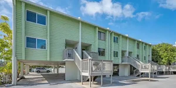 318 WINDRUSH BOULEVARD