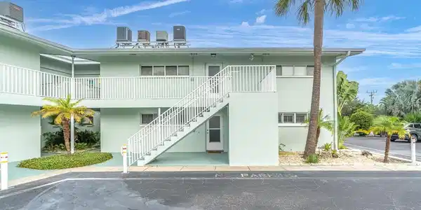 2566 GARY CIRCLE