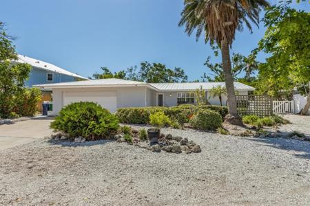 413 POINSETTIA ROAD