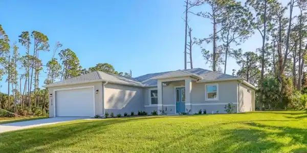 2814 DAPHNE ROAD