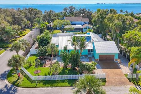 3804 BAYSIDE CIRCLE