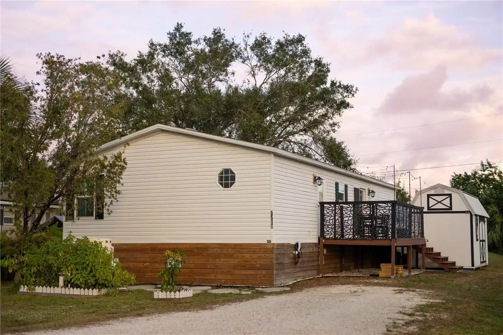 Image 1 Image 1