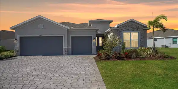 8553 SAINT KITTS CIRCLE