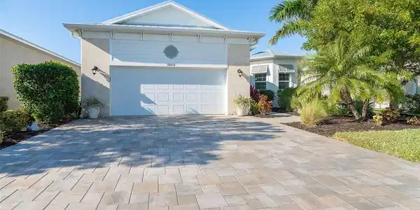 10422 COQUINA CT