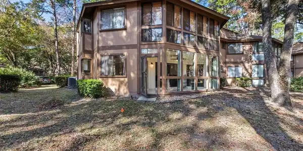 11 PINEHURST PLACE