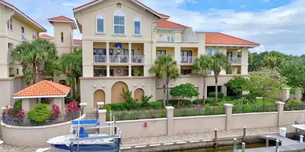 300 BELLA HARBOR COURT