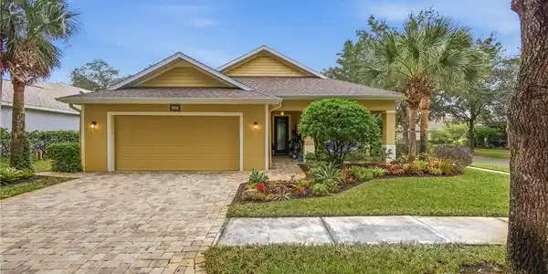 85 SOUTHLAKE DRIVE