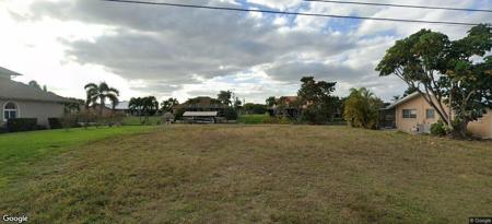 932 SE 20TH PLACE