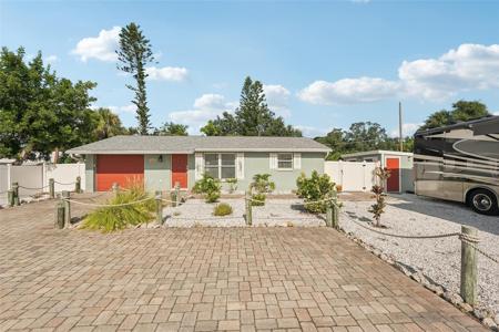 5200 STATE ROAD 776