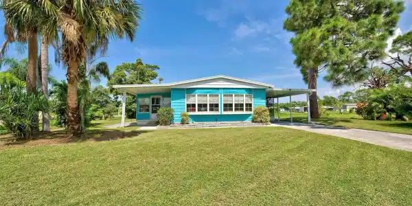 3364 GOLDFINCH LANE