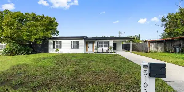 5102 MURRAY HILL DRIVE