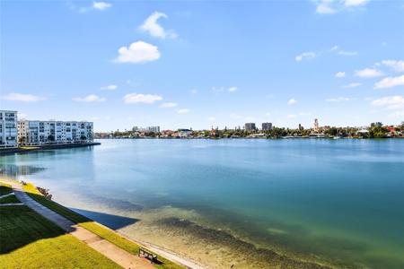 8000 SAILBOAT KEY BOULEVARD S
