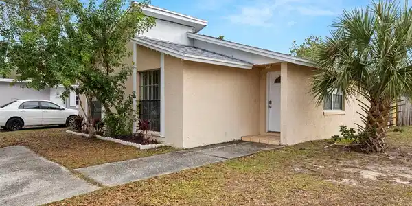 8229 RAVENCROFT DRIVE