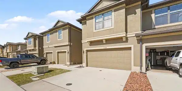 5128 BAY ISLE CIRCLE