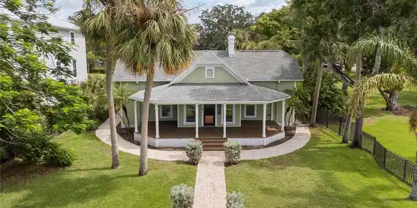 184 N SPRING BOULEVARD