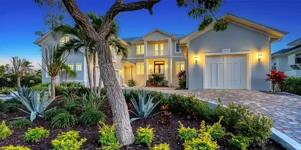 1516 SANDPIPER LANE