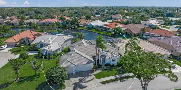 9017 HUNTINGTON POINTE DRIVE