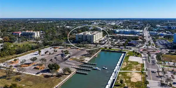 1064 N TAMIAMI TRAIL