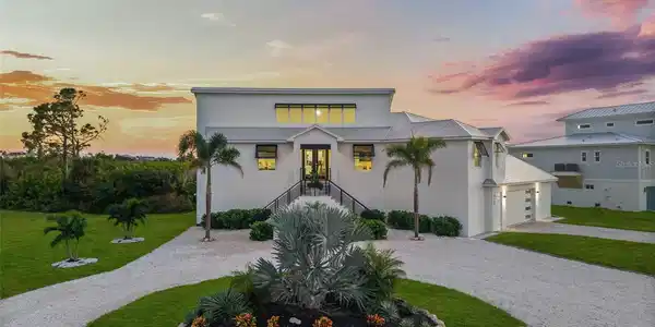 10101 EAGLE PRESERVE DRIVE