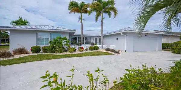 641 BAL HARBOR BOULEVARD