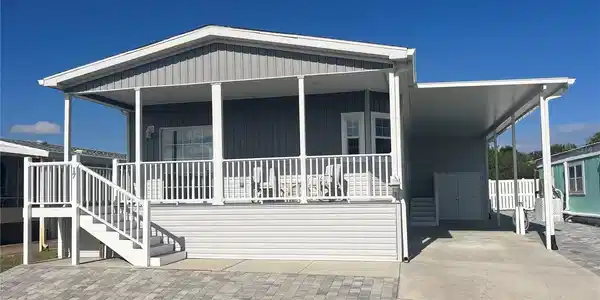 17 WINDWARD DRIVE