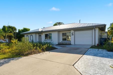 1161 S VENICE BOULEVARD