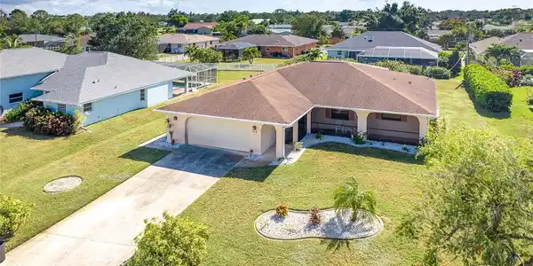 32 CLINTWOOD AVENUE
