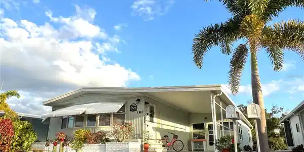 17 LAFITTE DRIVE