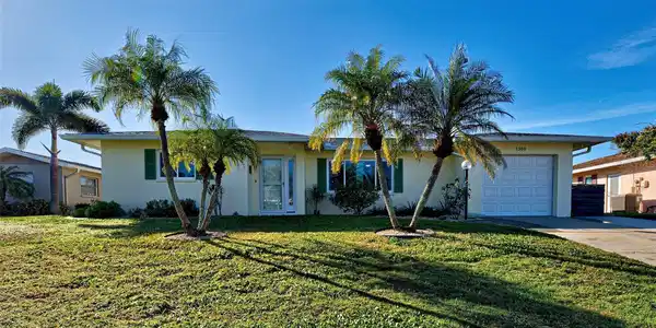 1350 LAKESIDE DRIVE