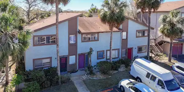 6323 NEWTOWN CIRCLE
