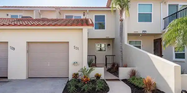 2700 BAYSHORE BOULEVARD