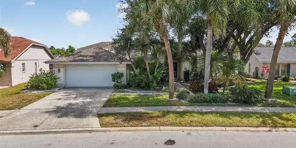 2824 SUMMERVALE DRIVE