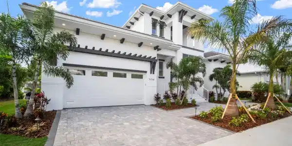 44 HAMMOCK BAY BLVD