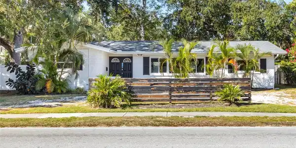 1905 S WEST SHORE BOULEVARD