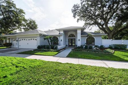 3021 CREST DRIVE