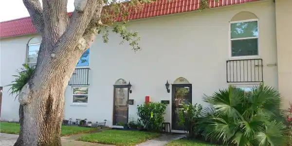 2700 BAYSHORE BOULEVARD