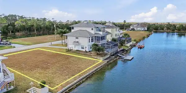 3399 PALOMETA DRIVE