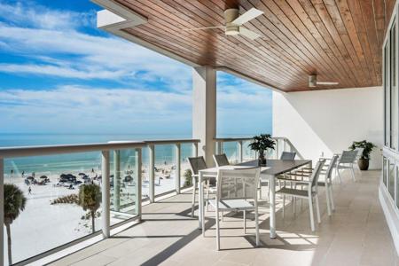 1035 SEASIDE DRIVE