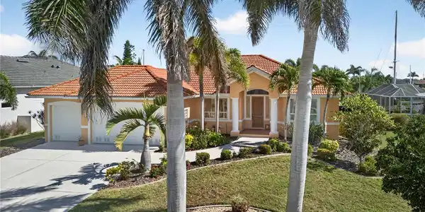 132 CRESCENT DRIVE